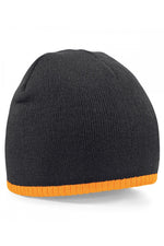 Two-tone pull-on beanie